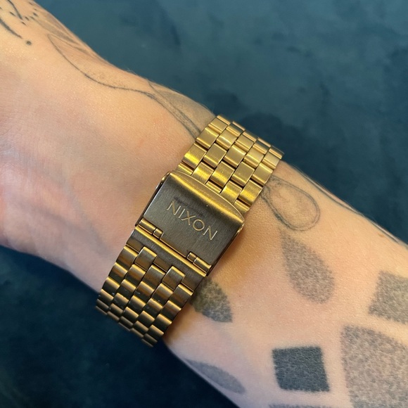 Nixon Minimal watch - Picture 2 of 4